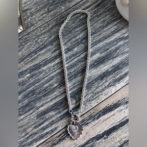 Elegant Silver Fashion Pendant Necklace